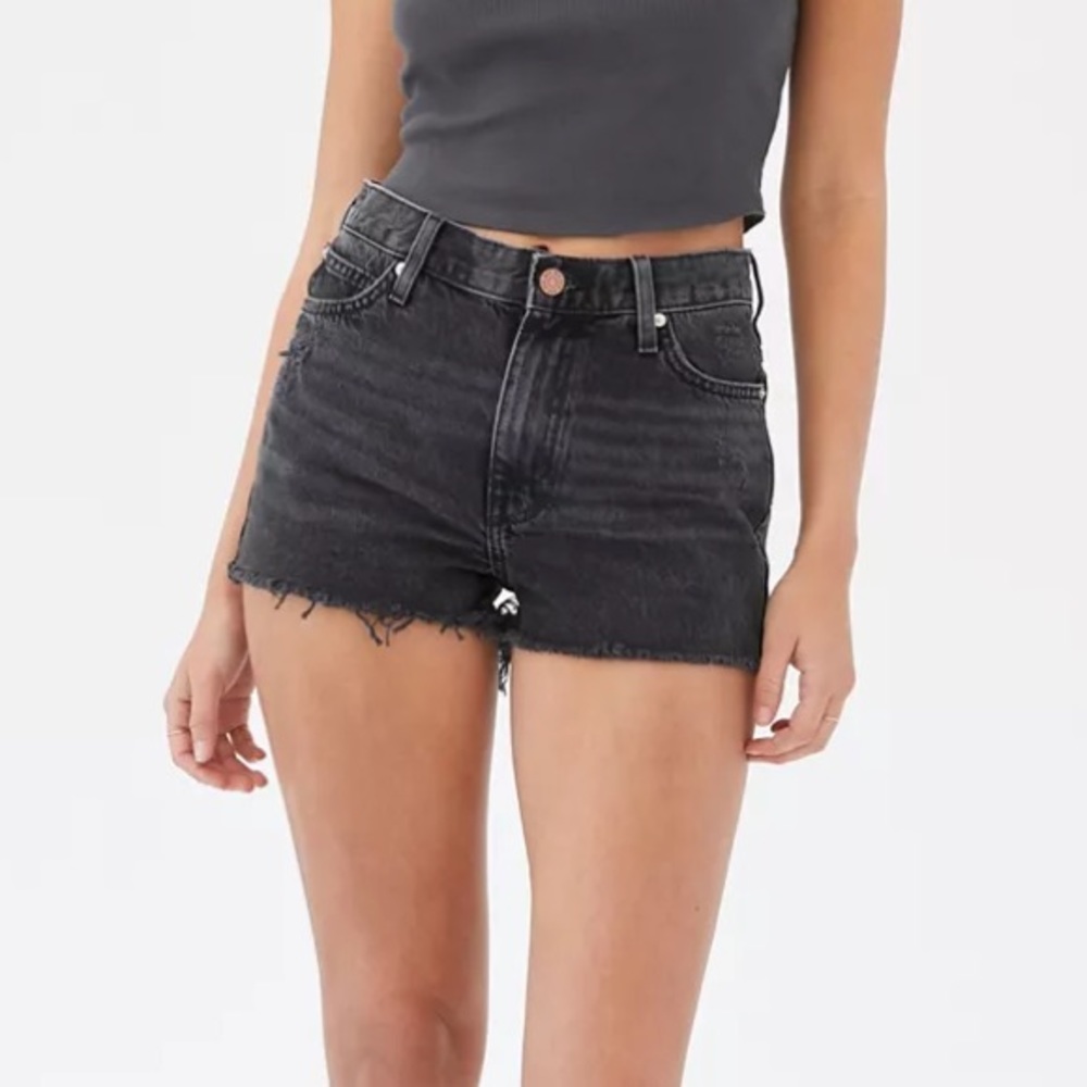 BDG Girlfriend High-Waisted Denim Short - Washed Black Denim - Picture 3 of 5